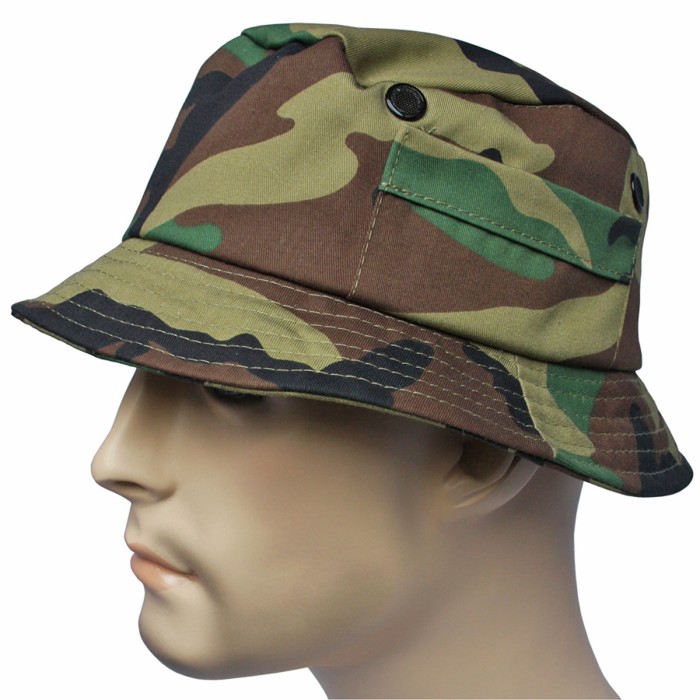 Schlapphut mit Belüftungsösen